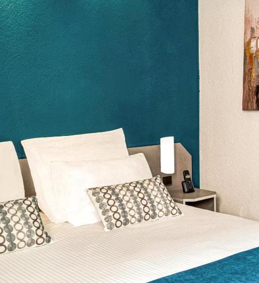 スーペリアールーム, L Initial