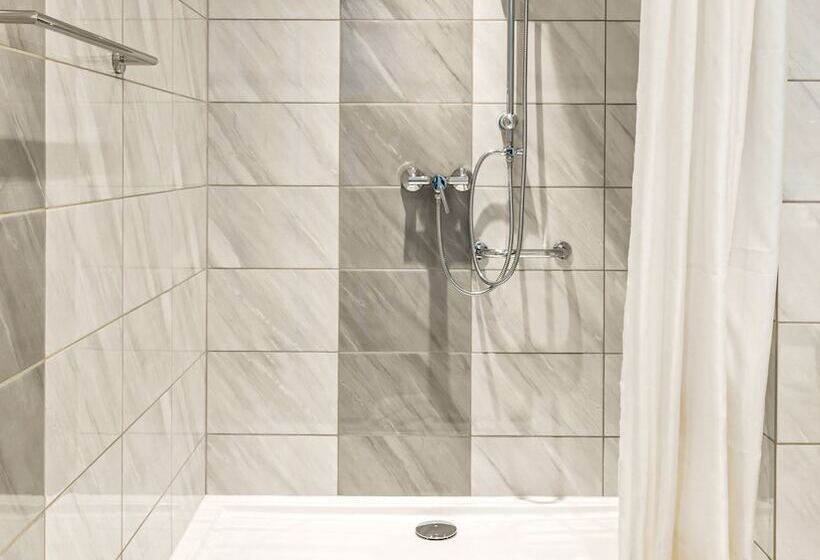 スーペリアールーム, L Initial