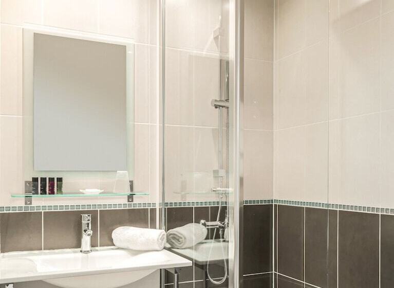 スーペリアールーム, L Initial