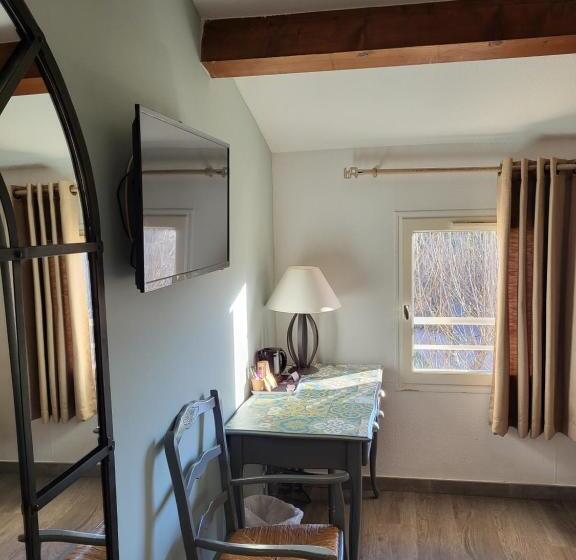 غرفة قياسية سرير كينج, Logis Hotel La Ferme