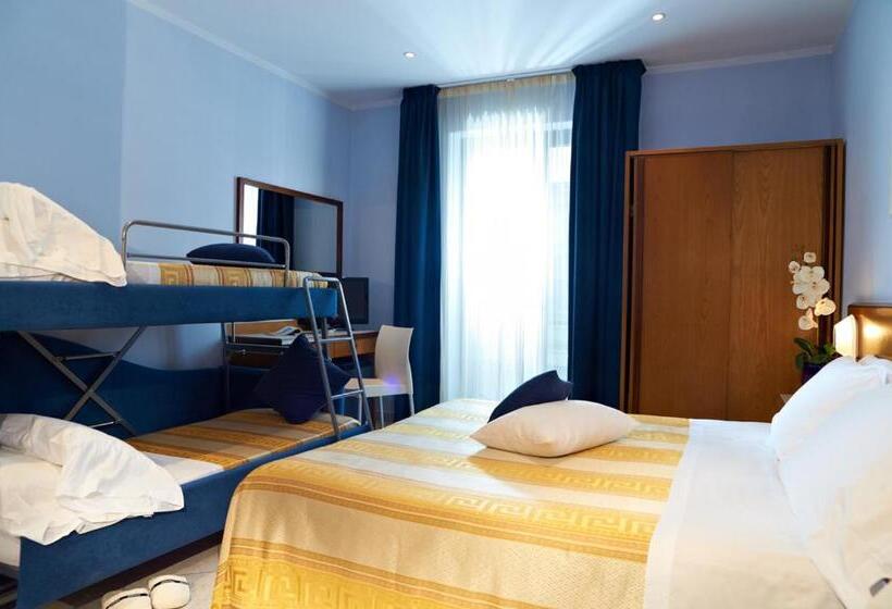 스탠다드 4인용 룸 측면 바다 전망, Sirio