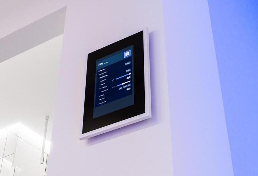 스탠다드 내측 스튜디오, Smartel At The Unbrexit