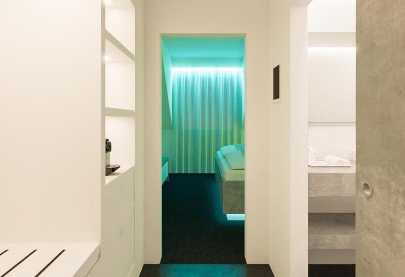 스탠다드 내측 스튜디오, Smartel At The Unbrexit