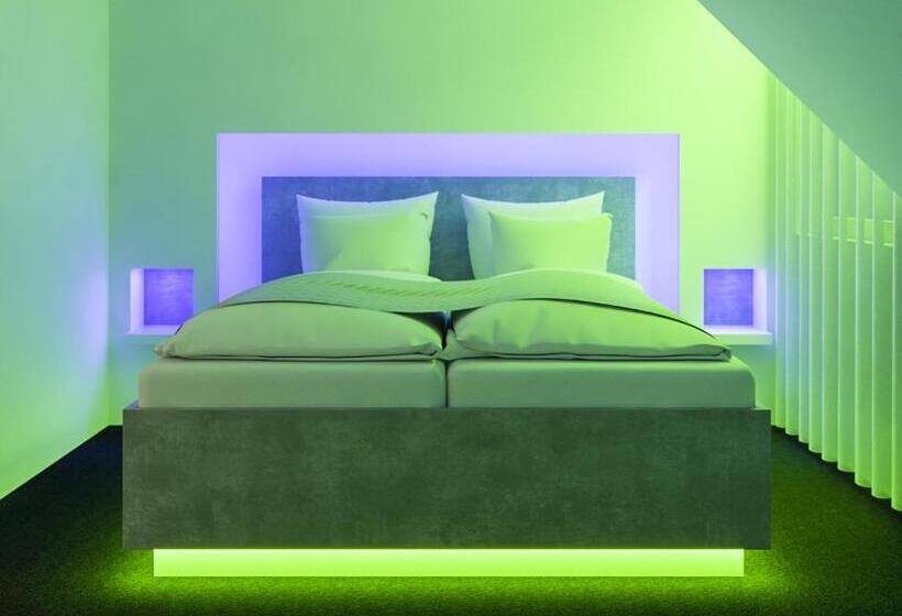 스탠다드 내측 스튜디오, Smartel At The Unbrexit