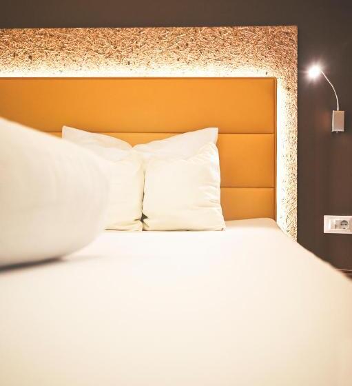 带1个卧室的带阳台的公寓, Wiesenhof Gardenresort