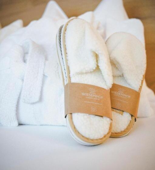 Апартаменты 1 Спальня с Балконом, Wiesenhof Gardenresort