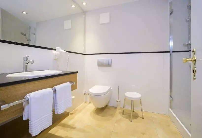 コンフォートルーム, Landhotel Donner