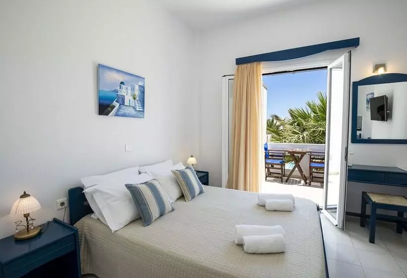 Standard-studio, Louis Studios Santorini