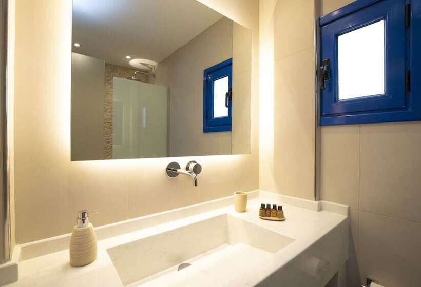 Estúdio Superior Vista Piscina, Louis Studios Santorini