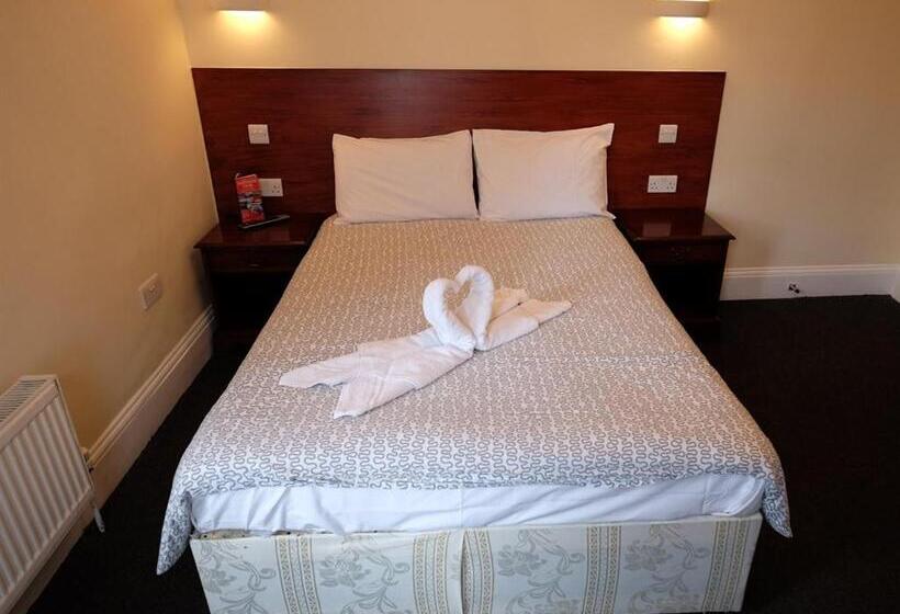 Standard Room Shared Bathroom, Charlotte Guest House