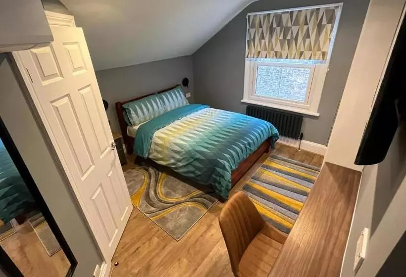 Standard Studio, Charlotte Guest House