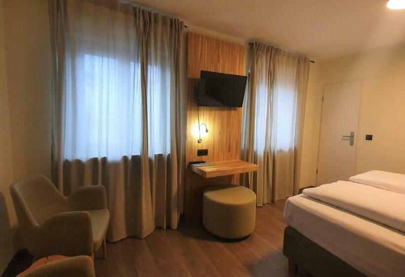 חדר סטנדרט, Der Höfener Garten