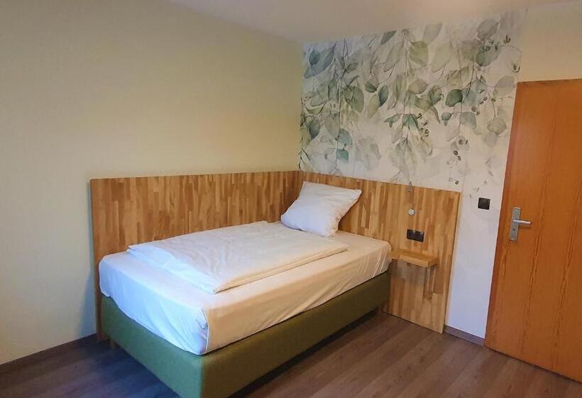 חדר סטנדרט יחיד, Der Höfener Garten