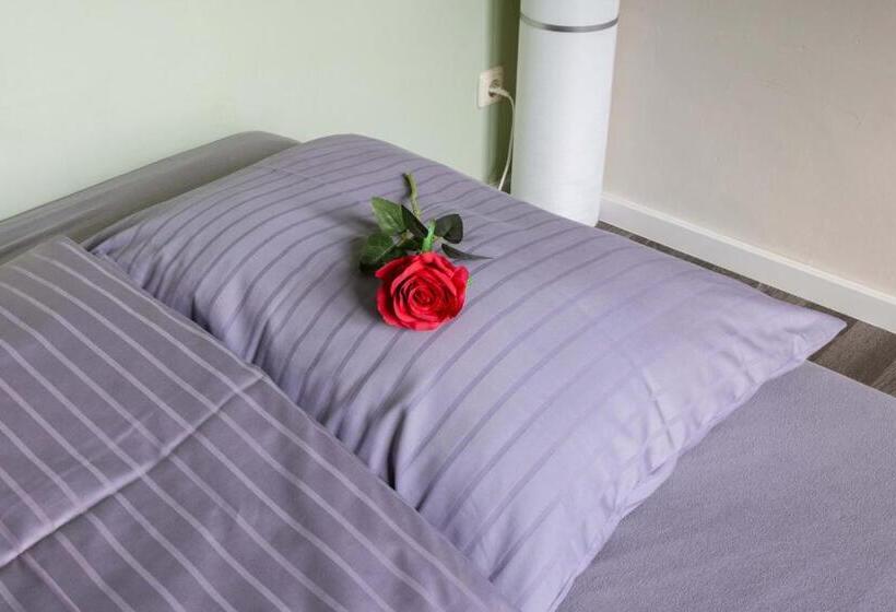 バンガローの２ベッドスタンダードルーム, Pension Am Waldesrand