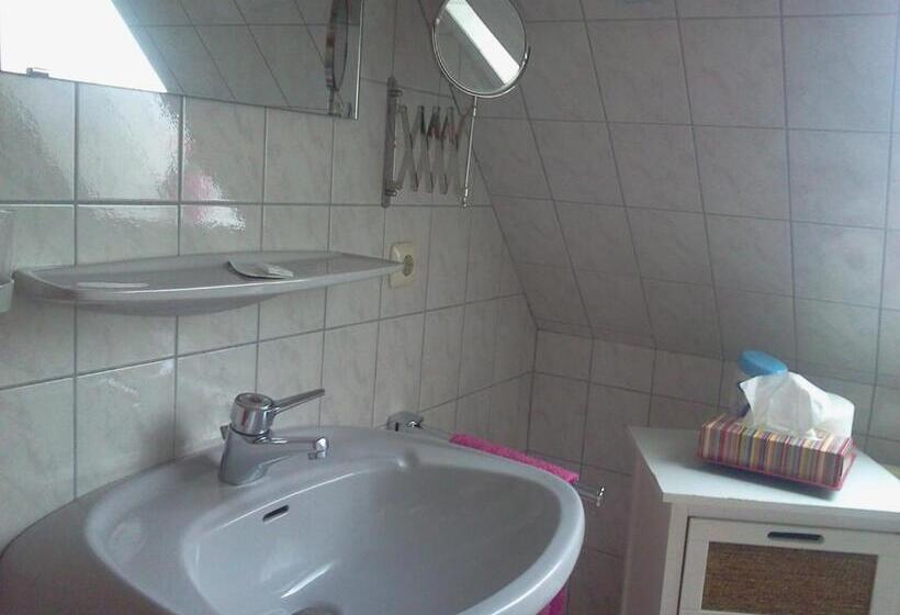 Номер Стандарт Двуспальная Кровать, Pension Blumen Villa