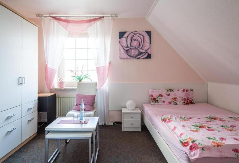 ダブルベッドスタンダードルーム, Pension Blumen Villa