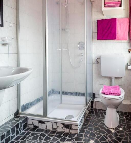 バルコニー付きデラックスルーム, Pension Blumen Villa