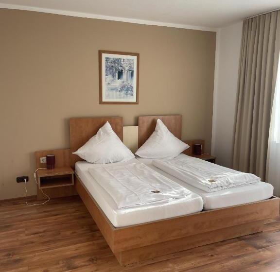 스탠다드 룸, Bismarckhöhe