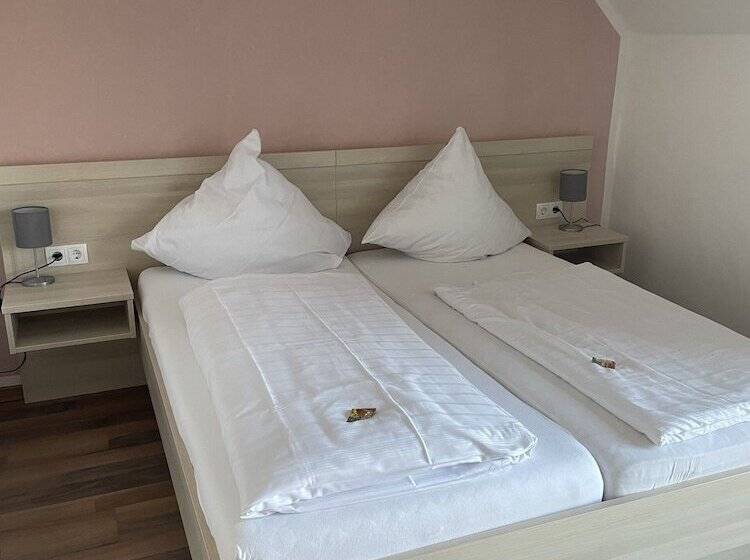 스탠다드 트리플 룸, Bismarckhöhe