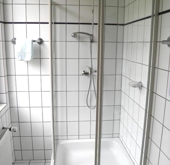 غرفة قياسية فردية, Bölke