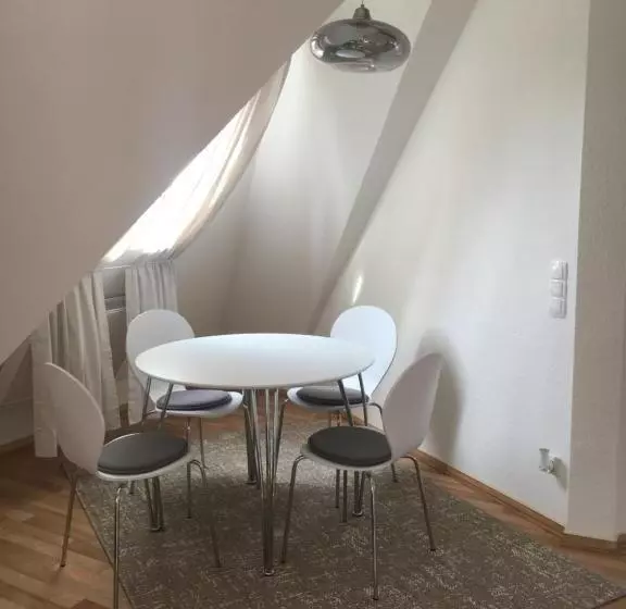 テラス付き１ベッドルームアパートメント, Bölke