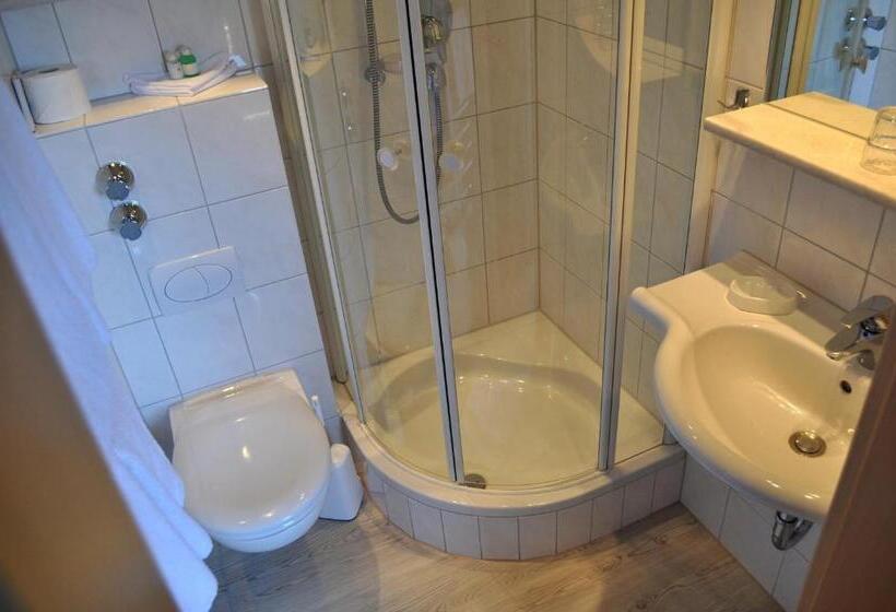 غرفة قياسية مزوَّدة بشُرفة, Garni Malerwinkl