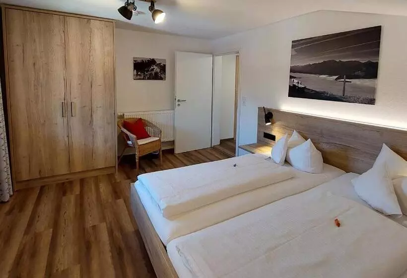 Standard-studio Parveke, Garni Malerwinkl