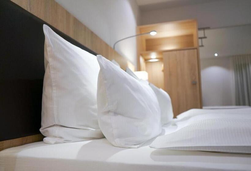 带阳台精选间, Go2bed Weil Am Rhein Basel