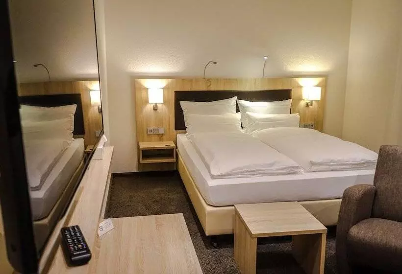 バルコニー付プレミアムルーム, Go2bed Weil Am Rhein   Basel