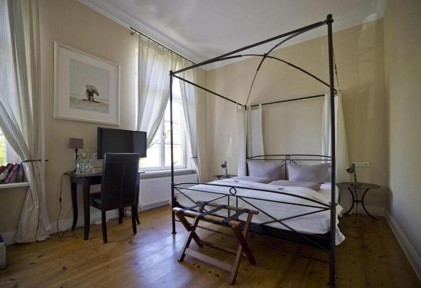 标准间, Hochzeitshaus