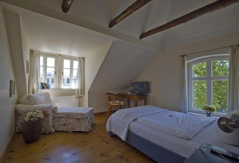 标准单人间, Hochzeitshaus