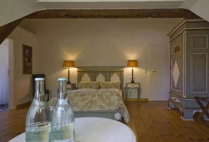 Comfort-huone, Hochzeitshaus