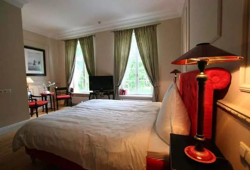 Comfort-huone, Hochzeitshaus