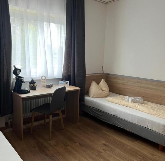 スタンダードシングルルーム, Hubertushof