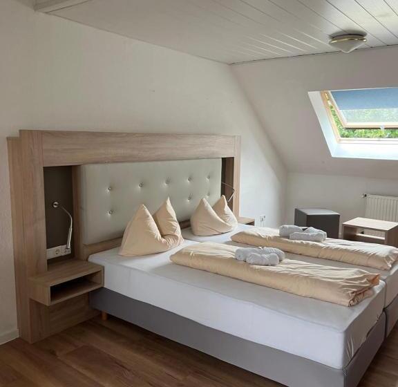 スタンダード4人部屋, Hubertushof