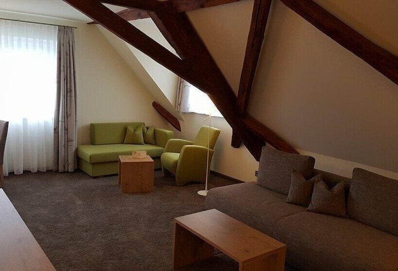 Номер Стандарт, Jagerhaus In Esslingen