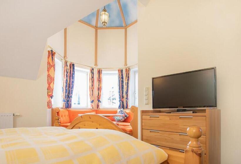 غرفة قياسية فردية, Konig Ludwig