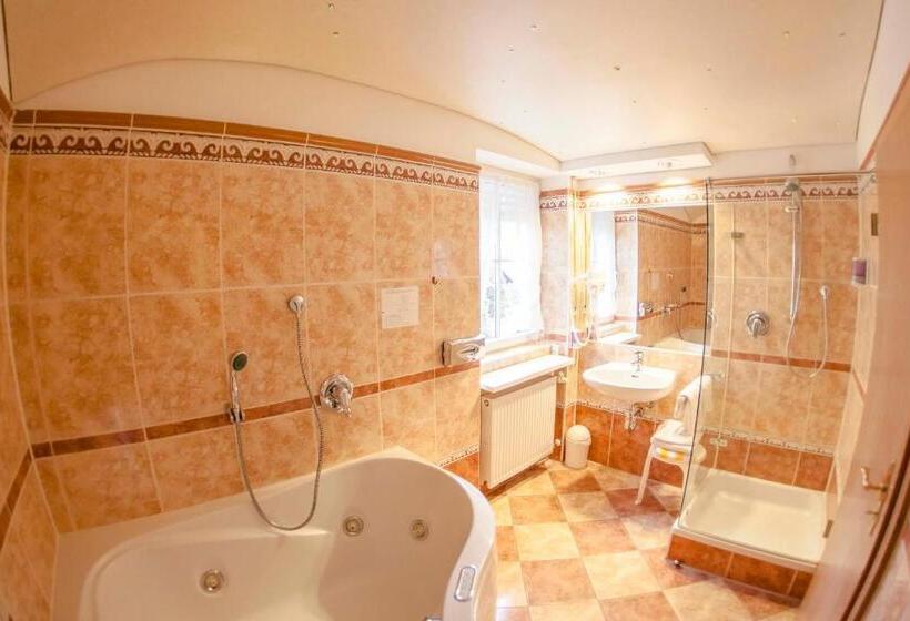 Quarto standard, Konig Ludwig