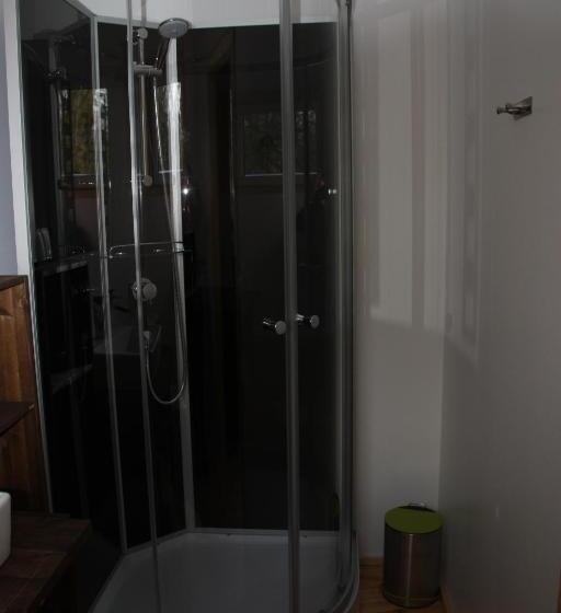 חדר סטנדרט, Pemü