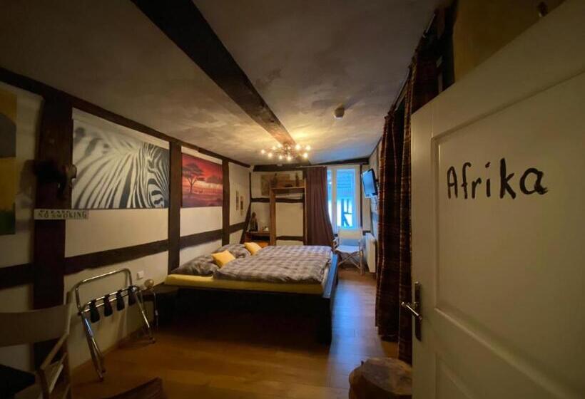 חדר סטנדרט, Pemü