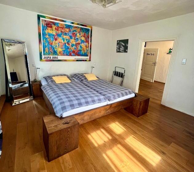 חדר סטנדרט, Pemü