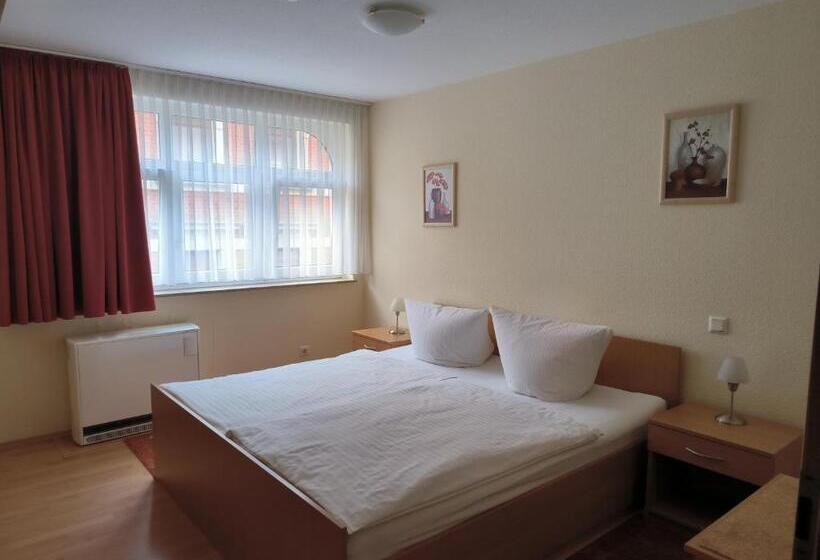 غرفة قياسية, Ritters Weinstuben