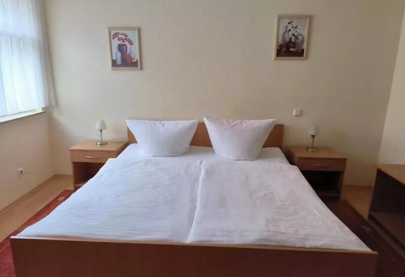 Deluxe-huone, Ritters Weinstuben