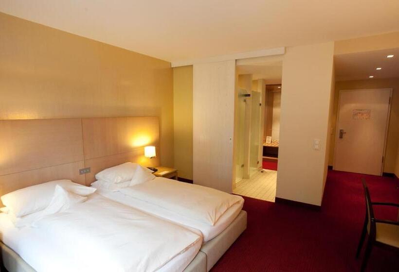 غرفة سوبيريور, Schepers