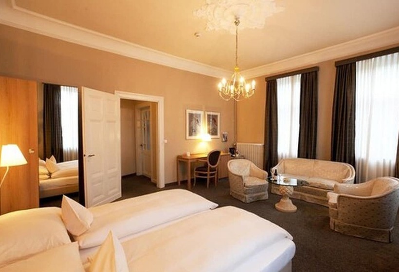 غرفة سوبيريور, Schepers