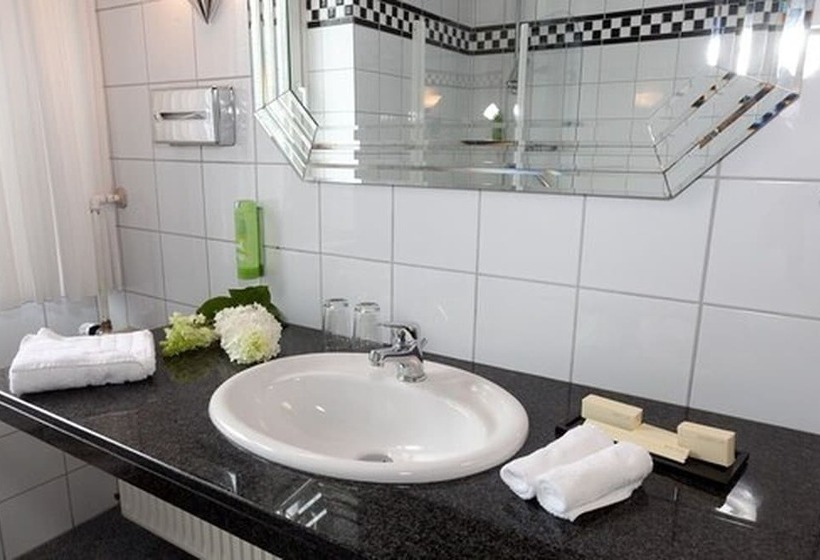 غرفة سوبيريور, Schepers