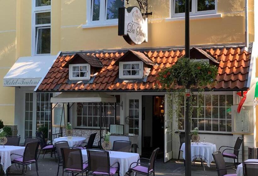 스탠다드 룸, Teutonia