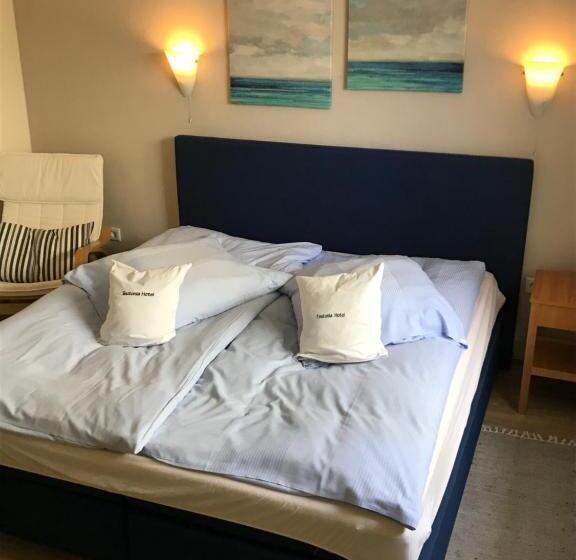 스탠다드 룸, Teutonia