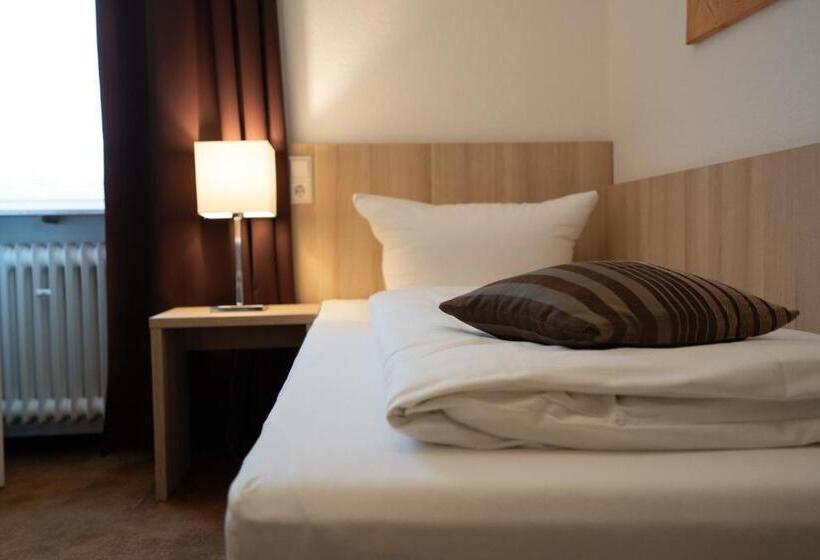 标准单人间, Zum Prinzen Sinsheim