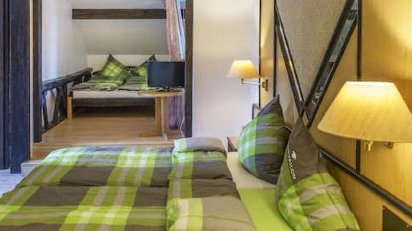 غرفة قياسية رباعية, Zur Post Dabringhausen Contactless Self Check In